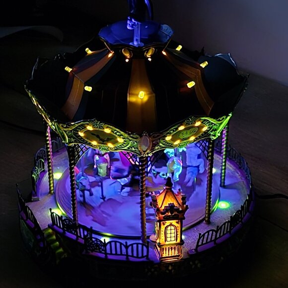 Lemax RETIRED Spooky Town SCARE-OUSEL!! - Picture 3 of 14